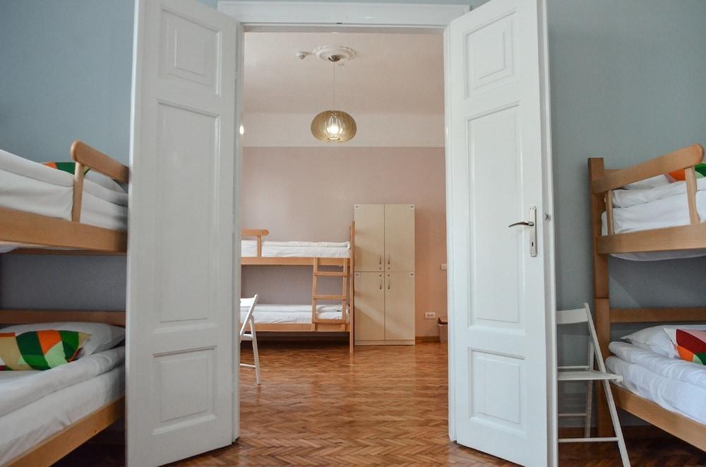 Roommates Hostel Beograd Eksteriør billede